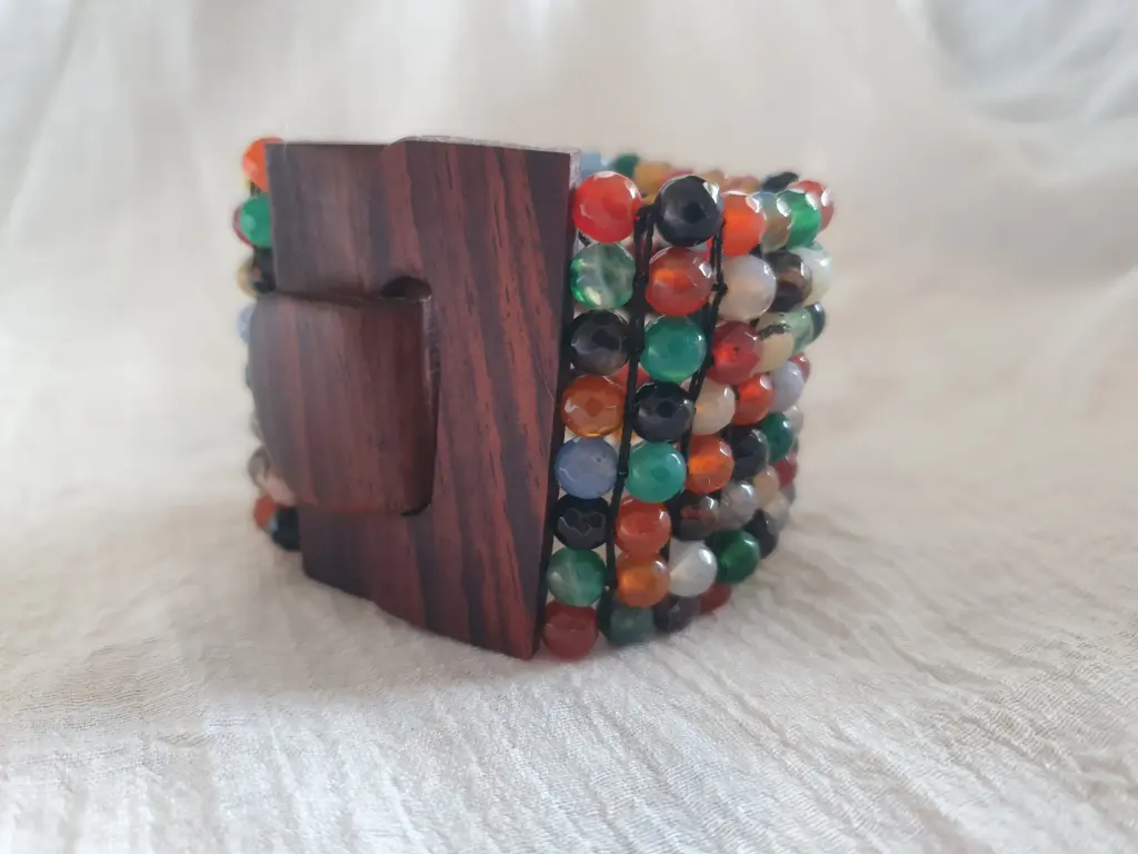 Bracelet 8 rangs multicouleurs avec fermoir bois