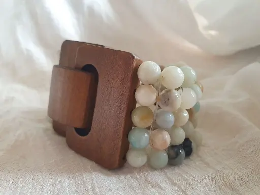 [Ref: B009] Pulsera de 5 filas, concierre de madera