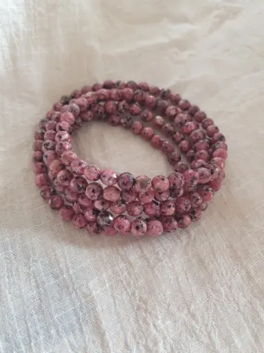 Multi-row pink bracelet